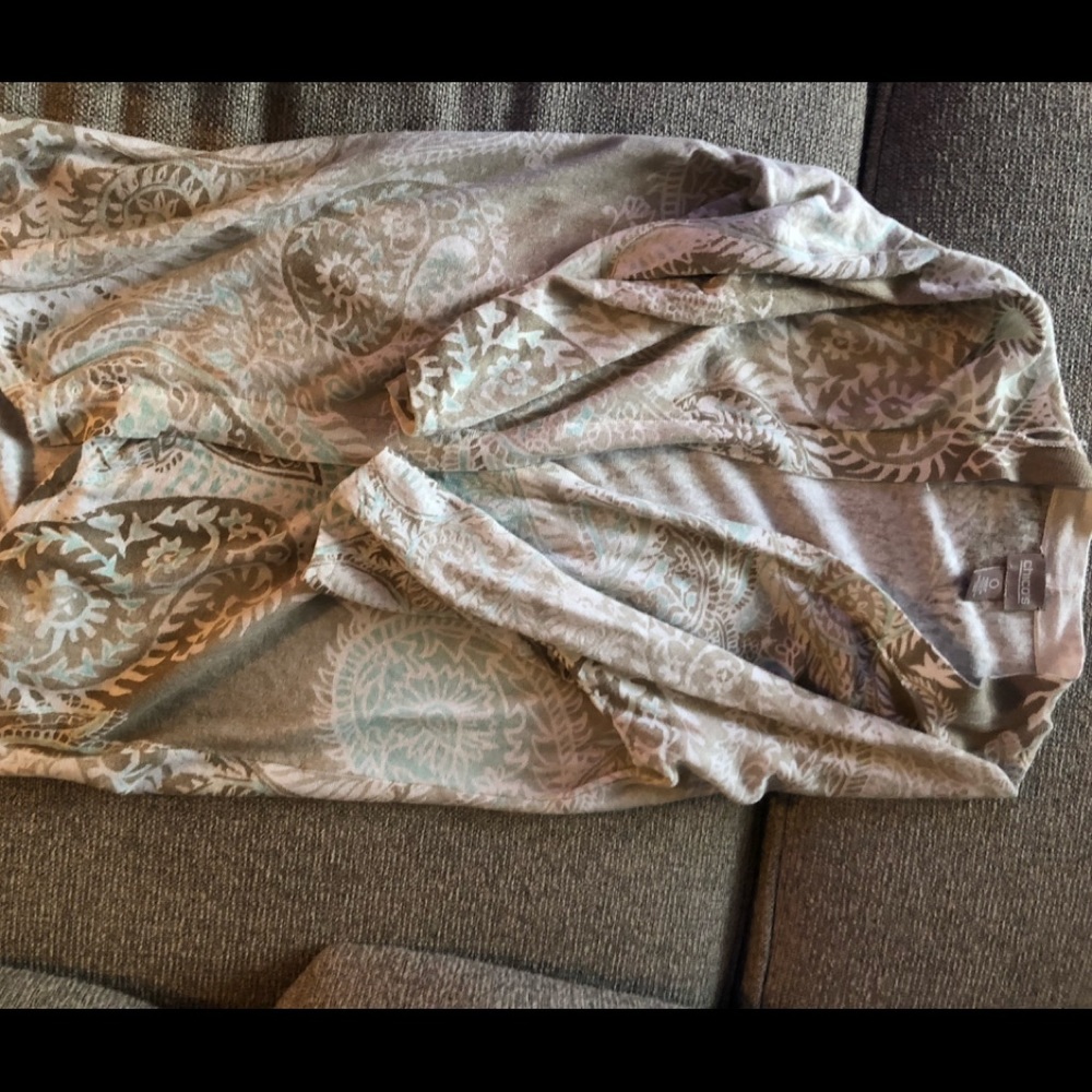 Sweater - Picture 2 of 3